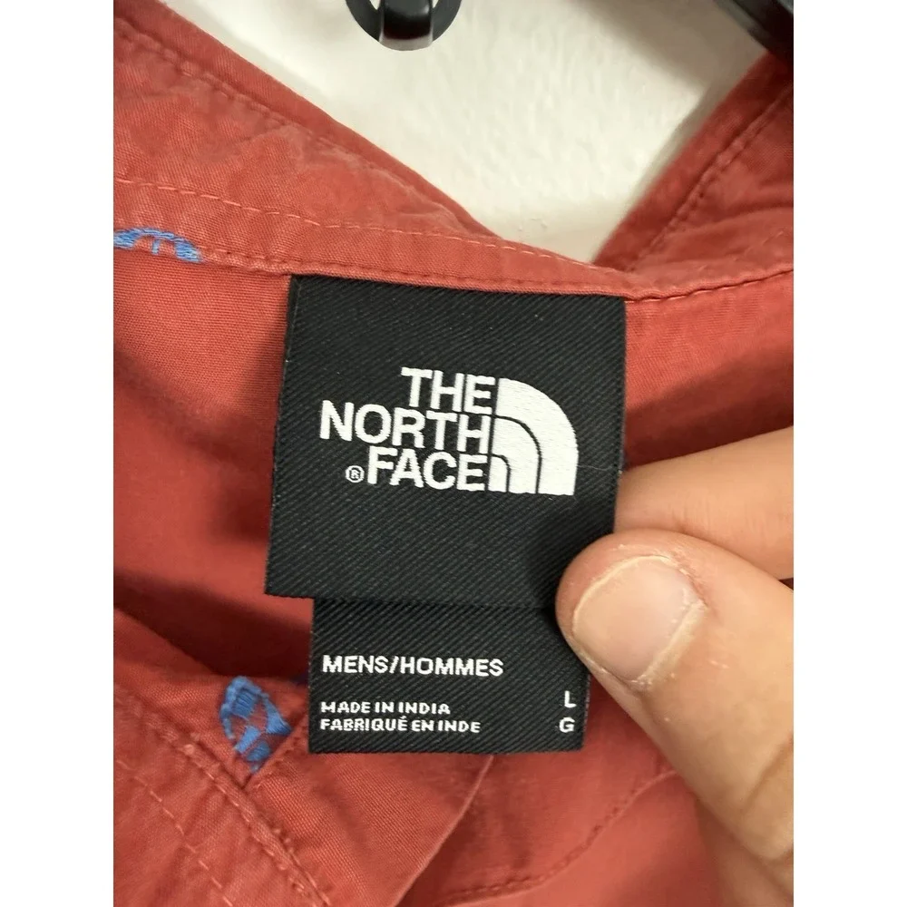 The North Face Men's Baytrail Large Geometric Igloo Tents Salmon 100% Cotton